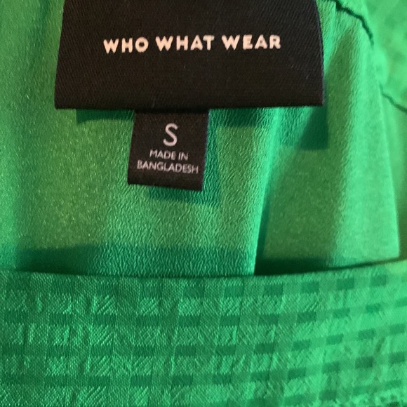 Beautiful Dress by WHO WHAT WEAR! - Picture 3 of 3